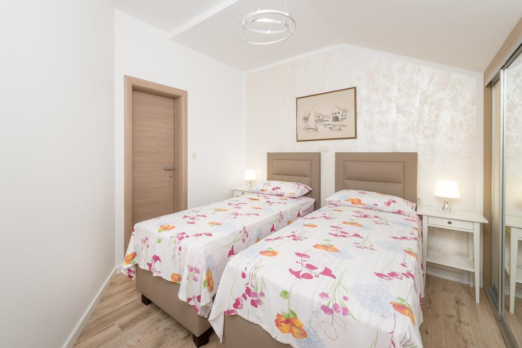 Superb Beachfront Luxury Seaview With Private Beach * Milna (Hvar)