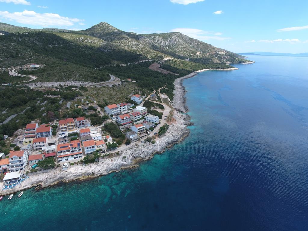 Superb Beachfront Luxury Seaview With Private Beach *