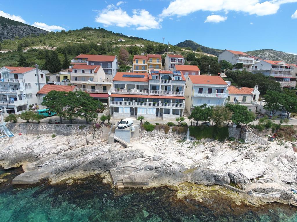Apartament Superb Beachfront Luxury Seaview With Private *